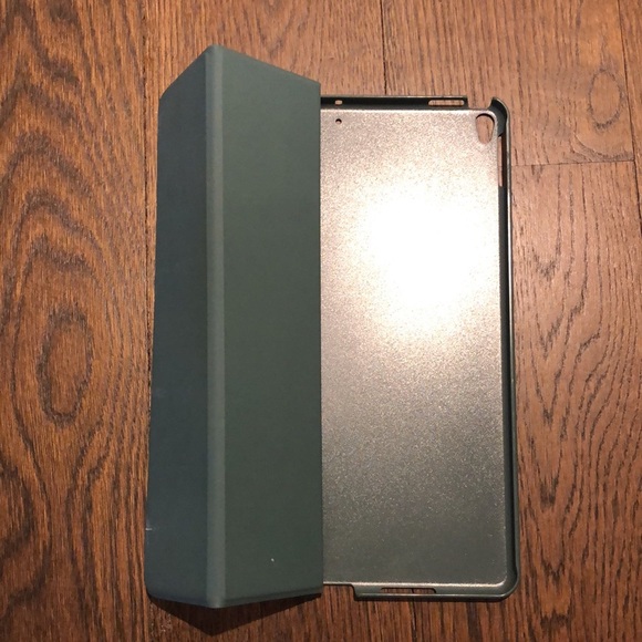 iPad cover for iPad Air 3, iPad Pro 10.5 - Picture 6 of 9
